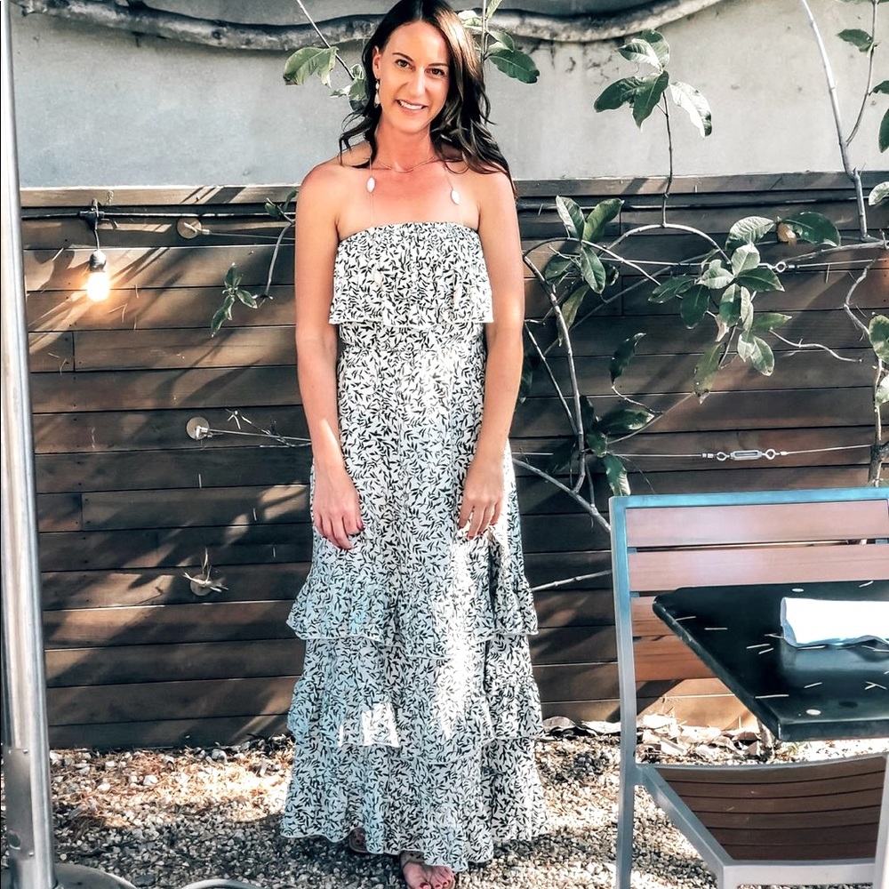 Yidarton Women Blue & White Strapless Maxi.